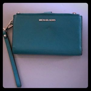 Michael Kors Adele Leather Smartphone Wallet